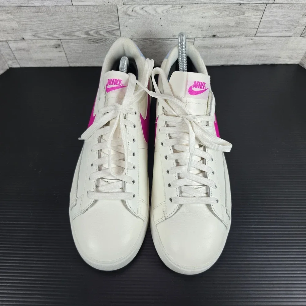 NIKE Blazer Low Fire Pink Sneakers Shoes Women's size 11.5 AV9370-110